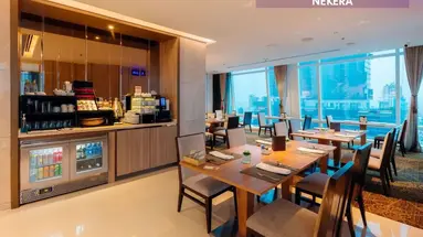 Eastin Grand Sathorn