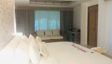 Eden Beach Resort & Spa