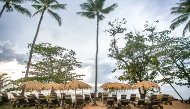 Eden Beach Resort & Spa