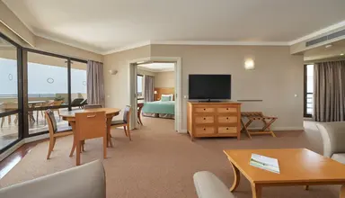 Eden Mar
