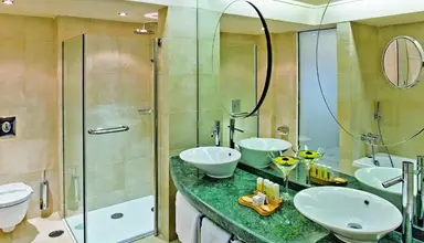 Eden Roc Resort