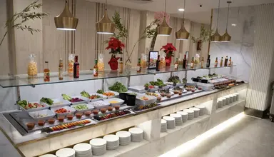 Edge By Rotana Sea Beach