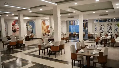 Edge By Rotana Sea Beach