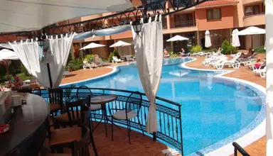 Efir Aparthotel