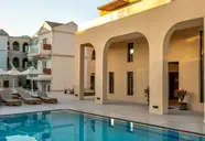 Ekati Mare Hotel And Siutes