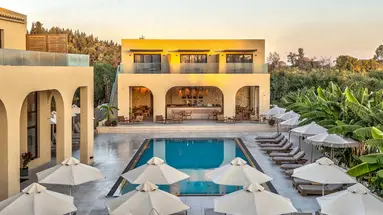 Ekati Mare Hotel And Siutes