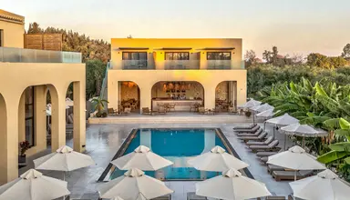 Ekati Mare Hotel And Siutes