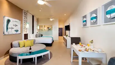 El Dorado Seaside Suites