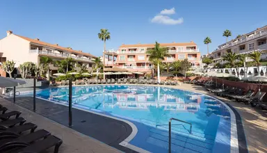 El Duque Aparthotel