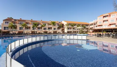El Duque Aparthotel