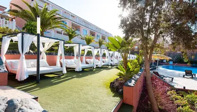 El Duque Aparthotel