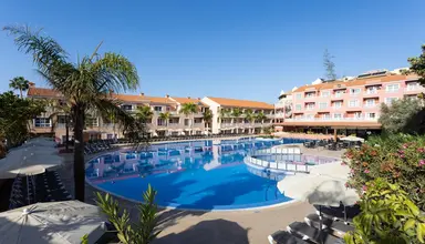 El Duque Aparthotel