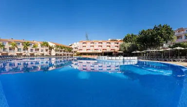 El Duque Aparthotel