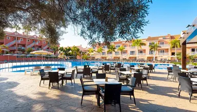 El Duque Aparthotel