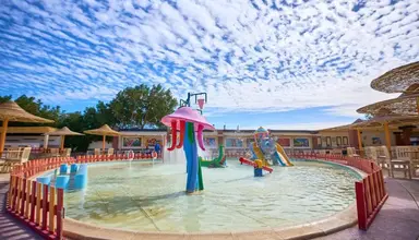 El Karma Aqua Beach Resort