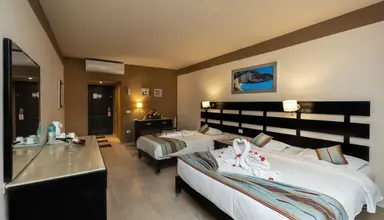 El Karma Aqua Beach Resort