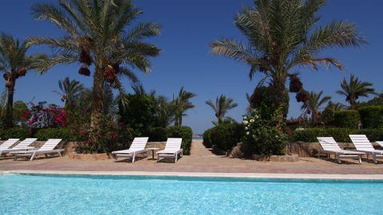 El Samaka Beach