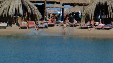 El Samaka Beach
