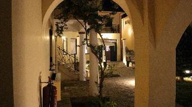 Elanthi Village