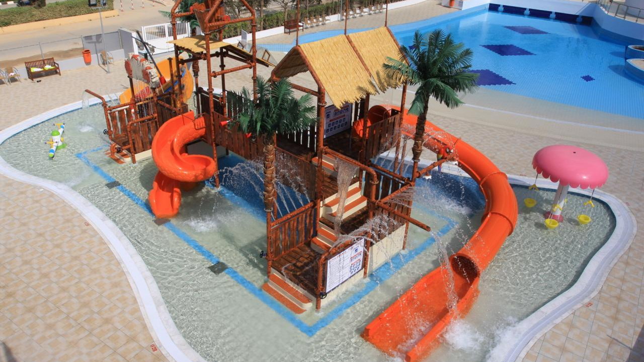 Electra Holiday Village