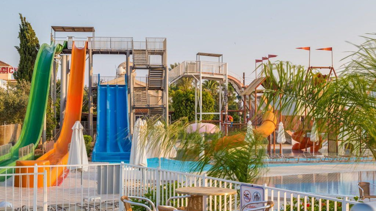 Electra Holiday Village