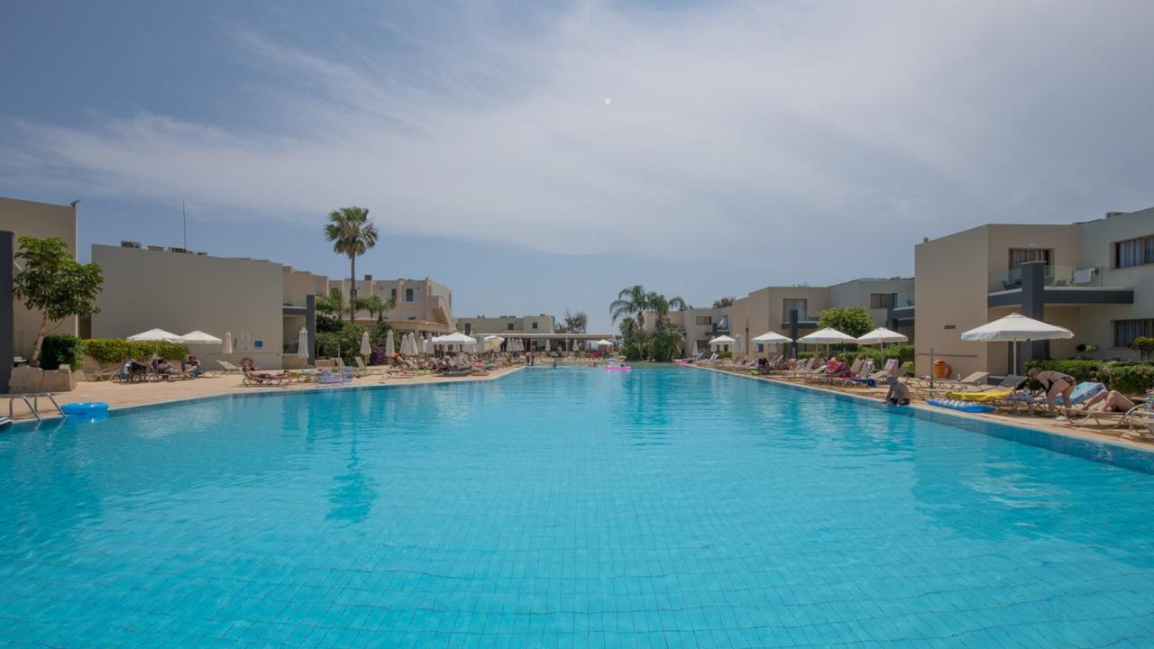 Electra Holiday Village