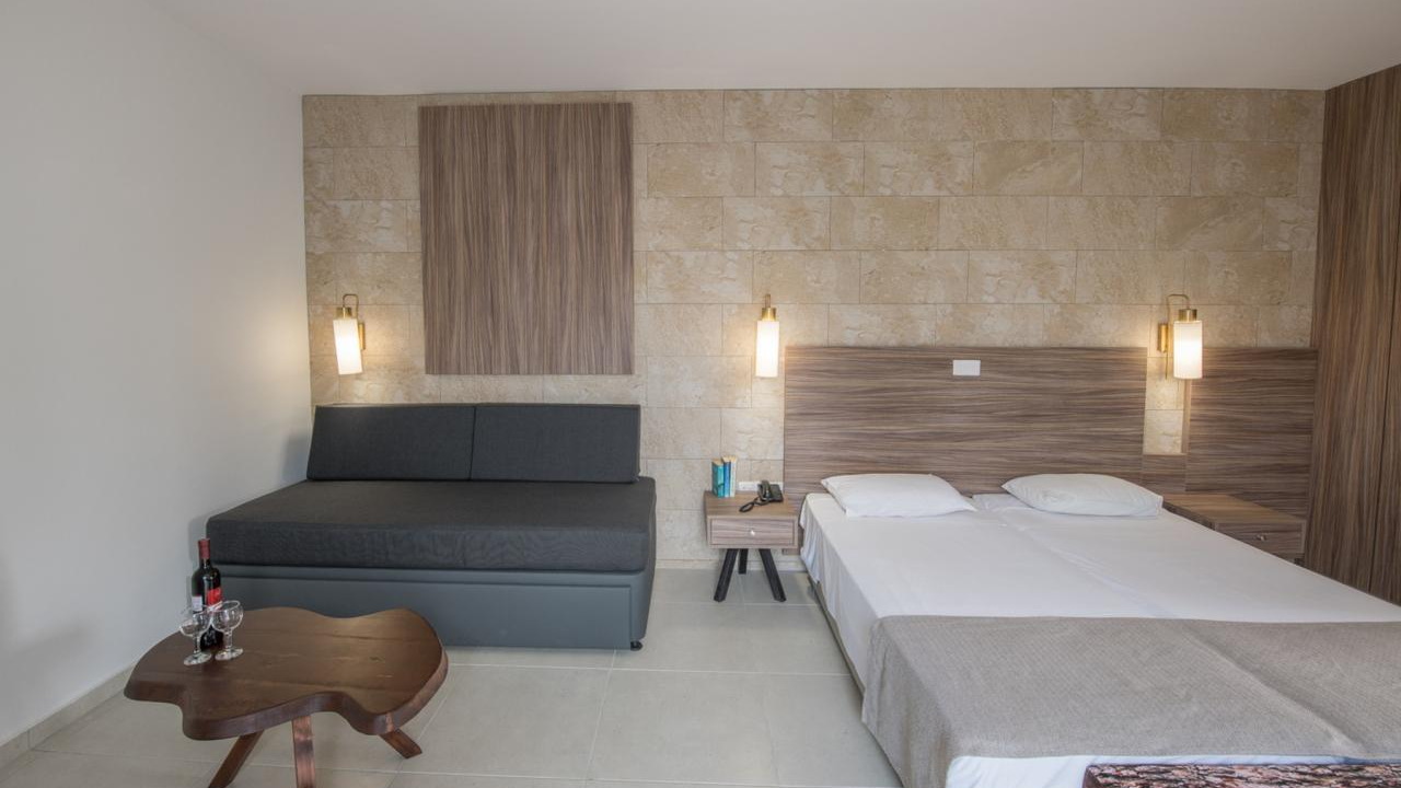 Electra Holiday Village