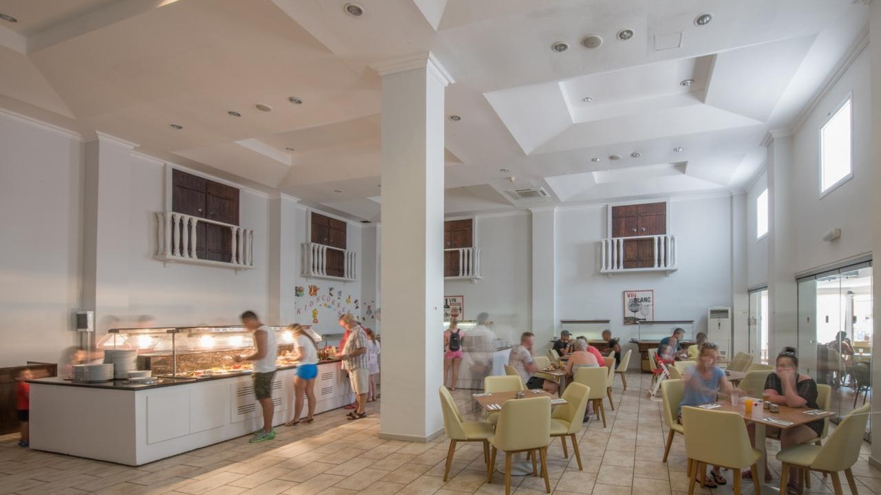 Electra Holiday Village