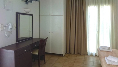 Elena Studios & Suites