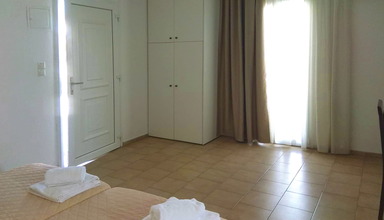Elena Studios & Suites