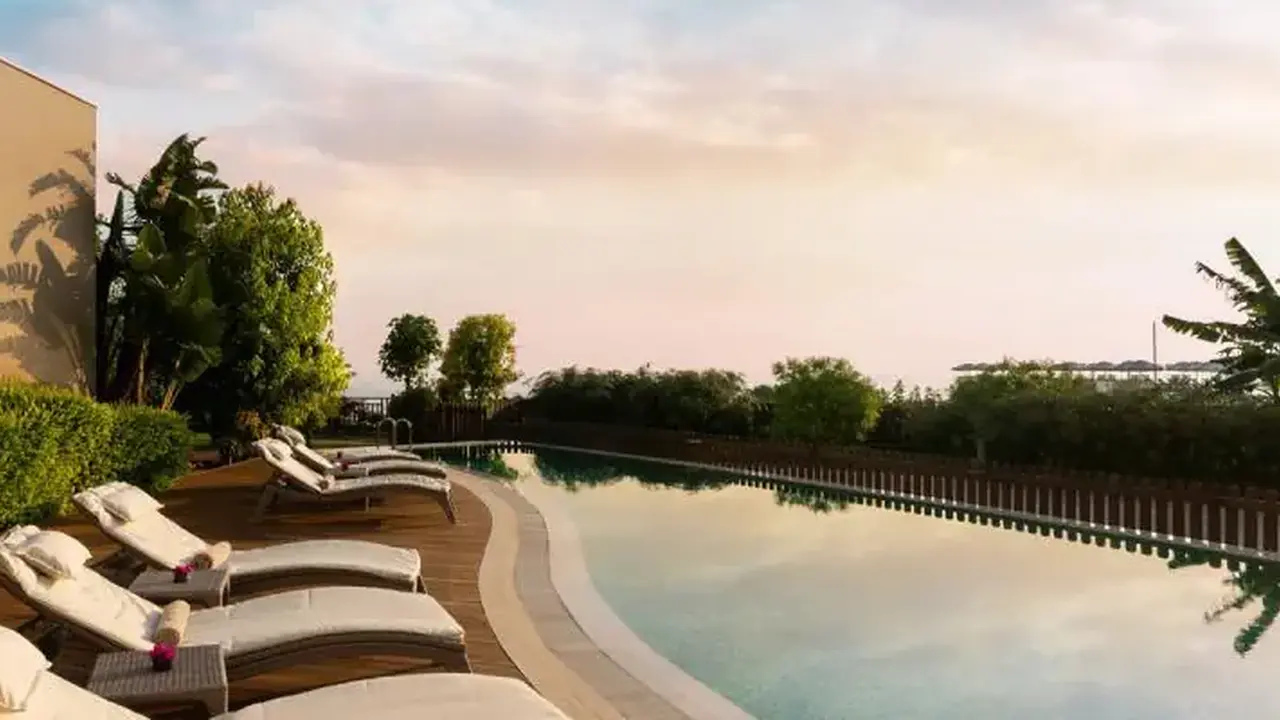 Elexus Resort