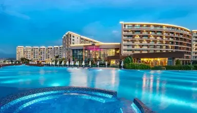 Elexus Resort
