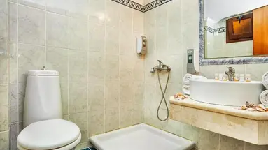 Elinotel Polis