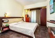 Elinotel Polis