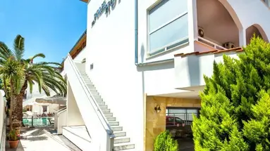 Elinotel Polis