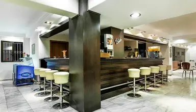 Elinotel Polis
