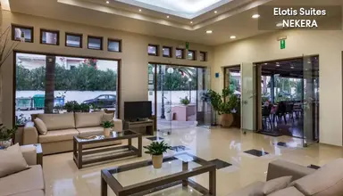 Elotis Suites
