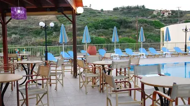 Elpis Studio Apartments