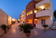 Elpis Studio Apartments