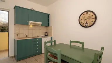 Elpis Studio Apartments