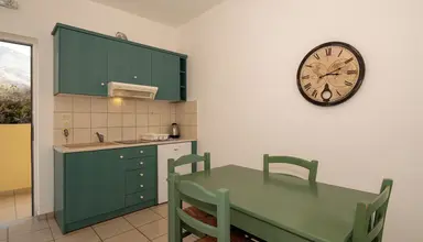 Elpis Studio Apartments