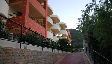 Elpis Studio Apartments