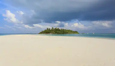 Embudu Village