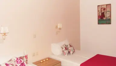 Emerald Apartments