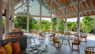 Emerald Faarufushi Resort & Spa