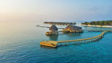 Emerald Faarufushi Resort & Spa