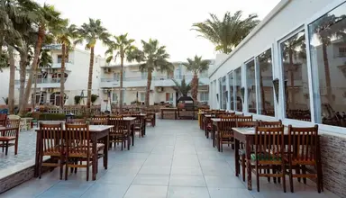 Empire Beach Resort