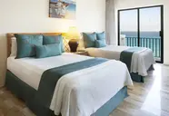 Emporio Cancun