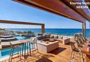 Enorme Santanna Beach Resort