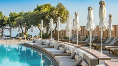 Enorme Teatro Beach Resort